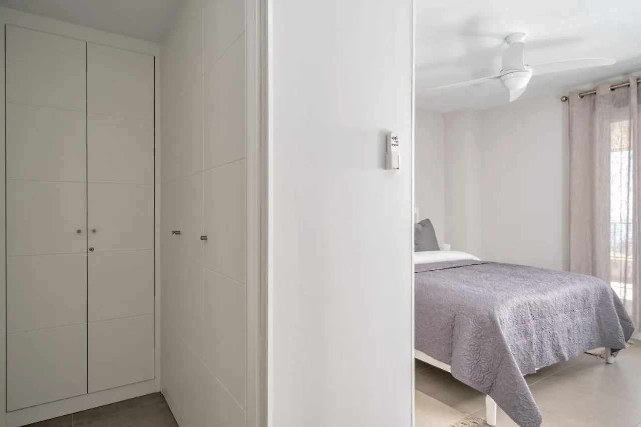 Luxurious Apartment In Benalmadena By Costarentals - Ref 35