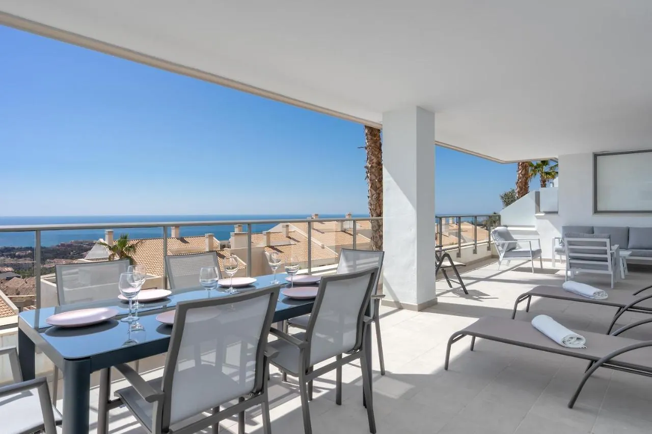 Luxurious Apartment In Benalmadena By Costarentals - Ref 35 ספרד